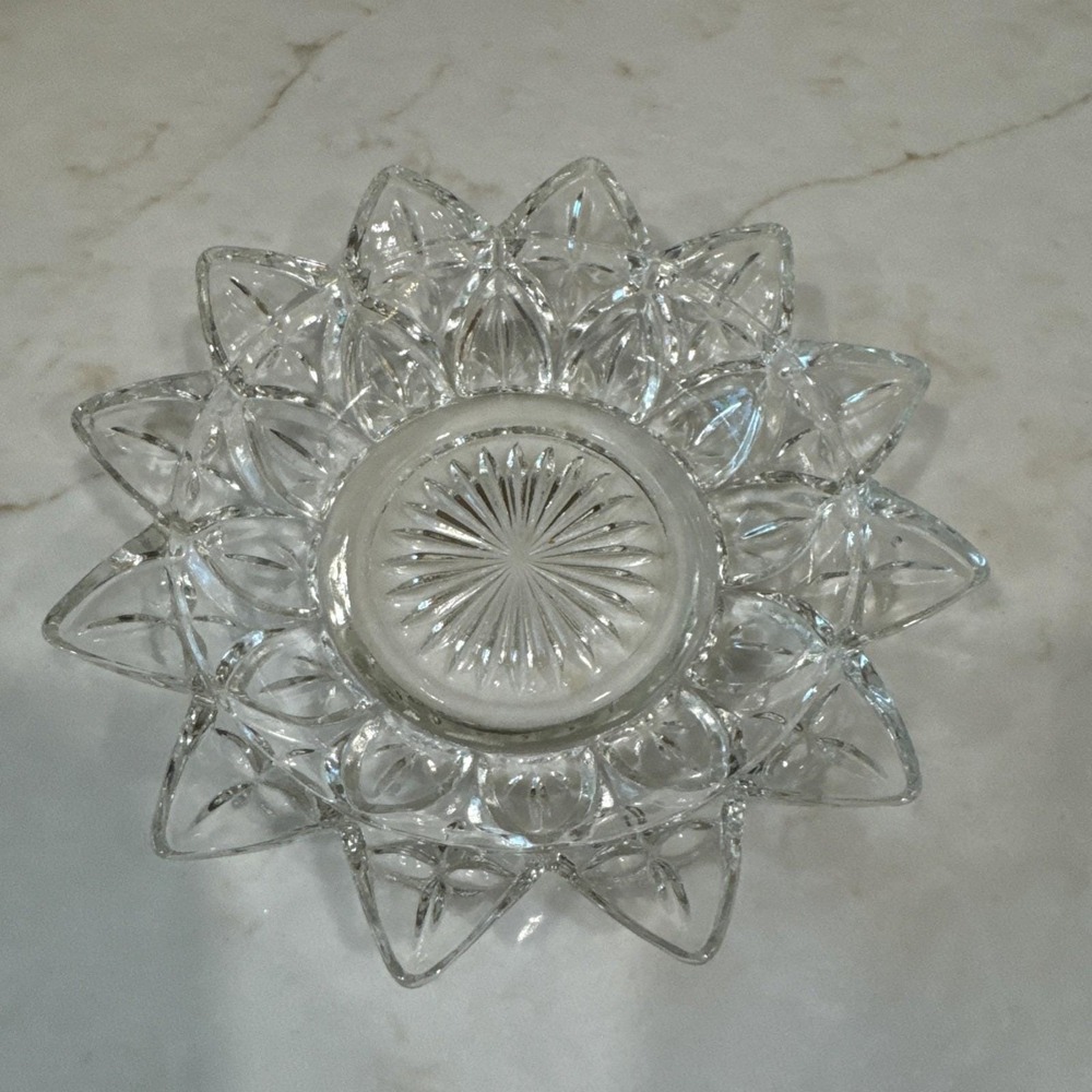Vintage Small Pressed glass Starburst sunflower petal pattern trinket dish